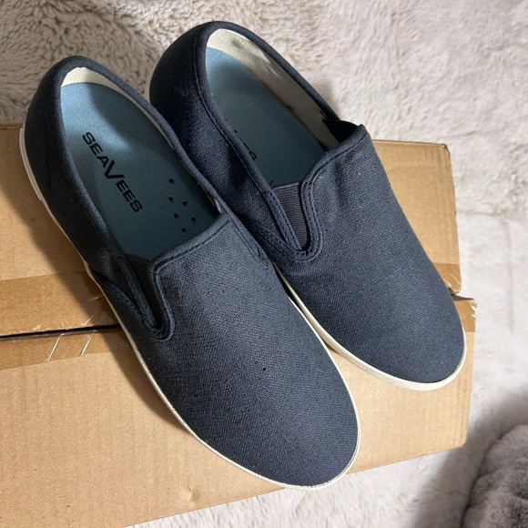 SeaVees Navy Canvas Slip-On Sneakers with White Sole Women’s Size 10 - Picture 5 of 6